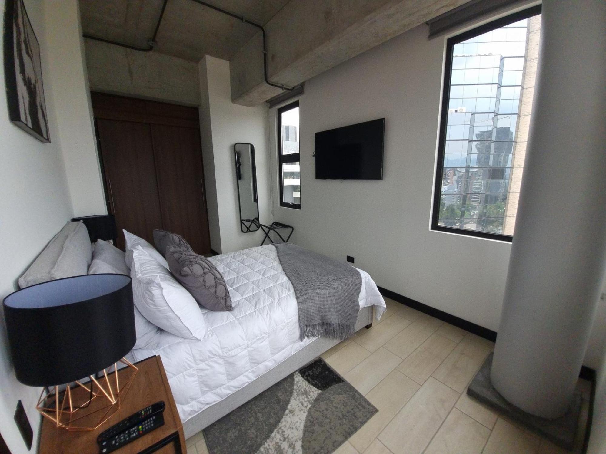 Apartamento 2 Habitaciones, Edificio Eon, Zona 10, Turin Guatemala City Exterior foto